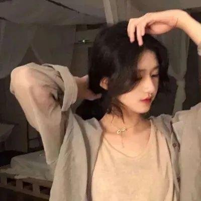 龙纹身的女鬼入镜